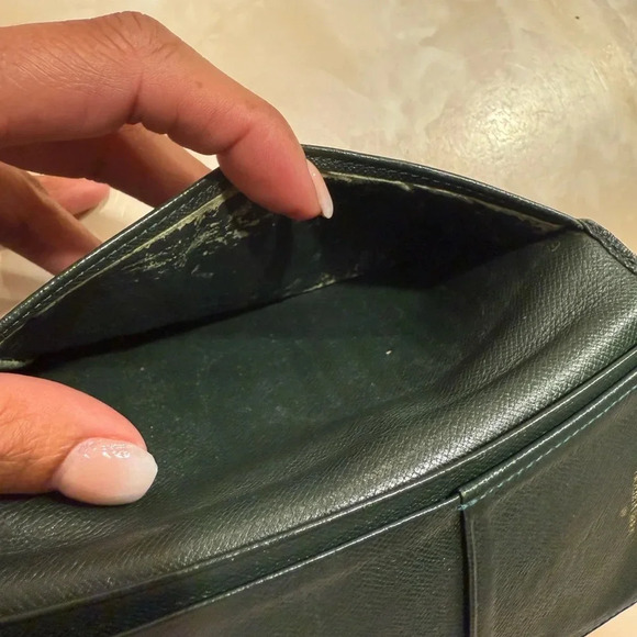 💯 Authentic Louis Vuitton Taiga Leather Long Wallet (175) - Picture 7 of 12